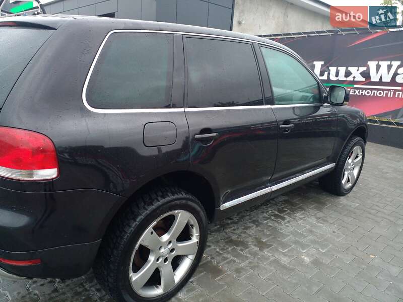 Внедорожник / Кроссовер Volkswagen Touareg 2004 в Теребовле