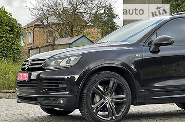 Внедорожник / Кроссовер Volkswagen Touareg 2012 в Луцке