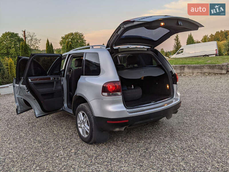 Внедорожник / Кроссовер Volkswagen Touareg 2008 в Воловце