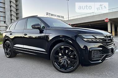 Внедорожник / Кроссовер Volkswagen Touareg 2020 в 
