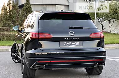 Внедорожник / Кроссовер Volkswagen Touareg 2020 в 
