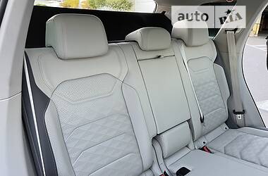 Внедорожник / Кроссовер Volkswagen Touareg 2020 в 