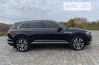 Внедорожник / Кроссовер Volkswagen Touareg 2018 в Житомире