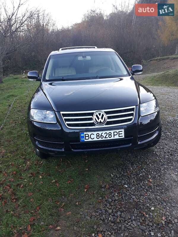 Позашляховик / Кросовер Volkswagen Touareg 2005 в Львові
