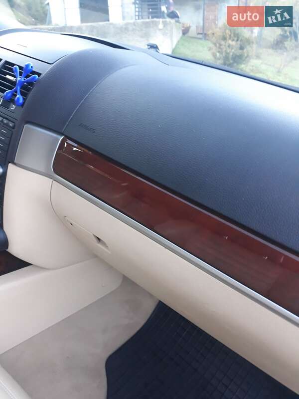 Позашляховик / Кросовер Volkswagen Touareg 2005 в Львові