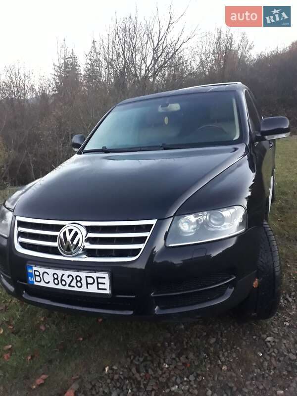 Позашляховик / Кросовер Volkswagen Touareg 2005 в Львові