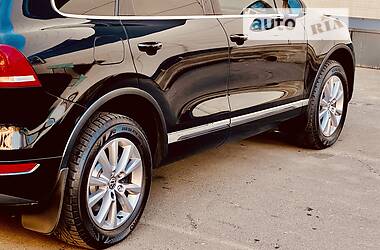 Внедорожник / Кроссовер Volkswagen Touareg 2013 в Одессе