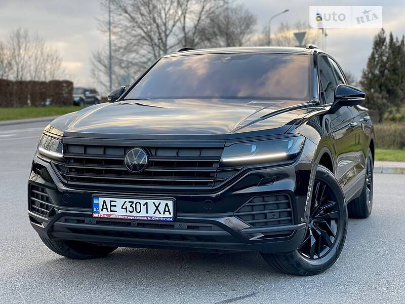 Внедорожник / Кроссовер Volkswagen Touareg 2021 в Киеве