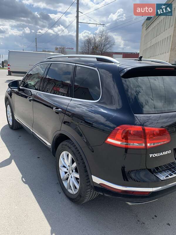 Внедорожник / Кроссовер Volkswagen Touareg 2014 в Тернополе