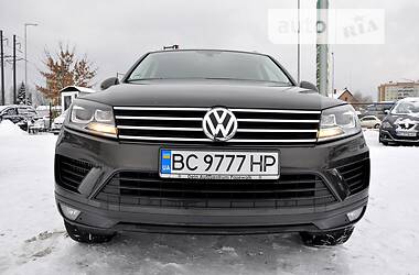 Внедорожник / Кроссовер Volkswagen Touareg 2015 в Львове