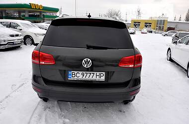 Внедорожник / Кроссовер Volkswagen Touareg 2015 в Львове