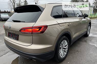 Позашляховик / Кросовер Volkswagen Touareg 2019 в Тернополі