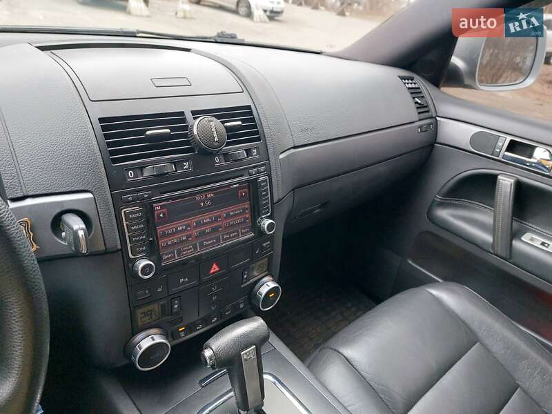 Внедорожник / Кроссовер Volkswagen Touareg 2008 в Чернигове