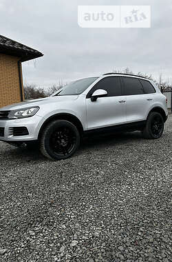 Внедорожник / Кроссовер Volkswagen Touareg 2011 в Ковеле