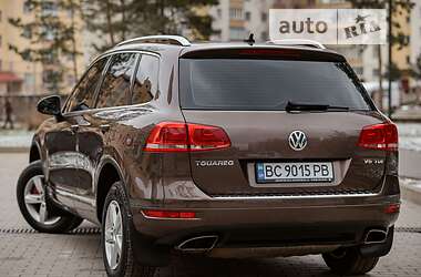 Позашляховик / Кросовер Volkswagen Touareg 2010 в Львові