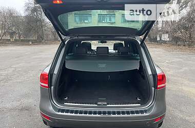Внедорожник / Кроссовер Volkswagen Touareg 2010 в 