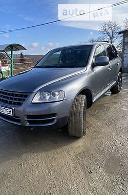 Внедорожник / Кроссовер Volkswagen Touareg 2004 в Черновцах