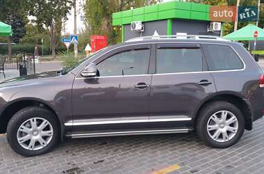 Внедорожник / Кроссовер Volkswagen Touareg 2010 в Хусте