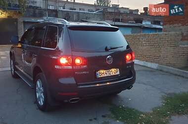 Внедорожник / Кроссовер Volkswagen Touareg 2010 в Хусте