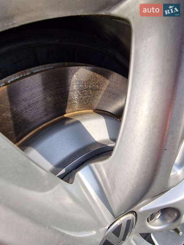 Внедорожник / Кроссовер Volkswagen Touareg 2013 в Киеве фото 13 Внедорожник / Кроссовер Volkswagen Touareg 2013 в Киеве