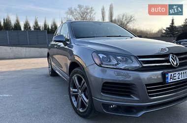 Внедорожник / Кроссовер Volkswagen Touareg 2013 в 