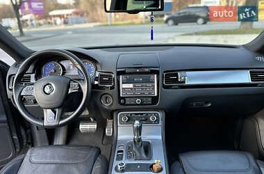 Внедорожник / Кроссовер Volkswagen Touareg 2013 в 