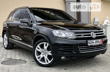 Внедорожник / Кроссовер Volkswagen Touareg 2011 в 