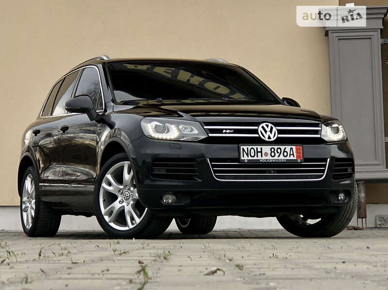 Внедорожник / Кроссовер Volkswagen Touareg 2011 в 