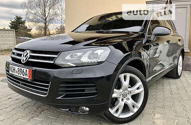 Внедорожник / Кроссовер Volkswagen Touareg 2011 в 