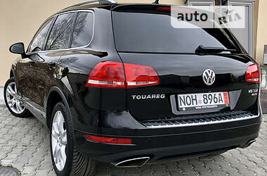 Внедорожник / Кроссовер Volkswagen Touareg 2011 в 