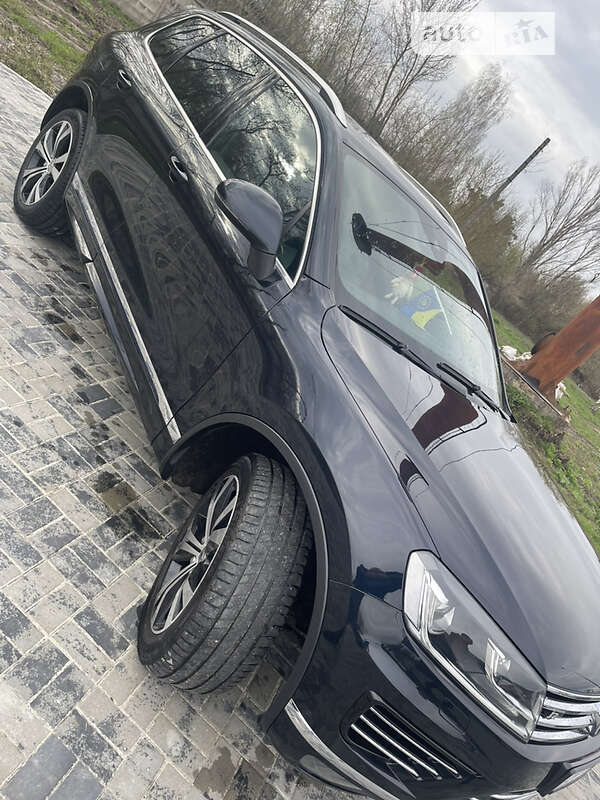 Позашляховик / Кросовер Volkswagen Touareg 2015 в Рівному фото 9 Позашляховик / Кросовер Volkswagen Touareg 2015 в Рівному