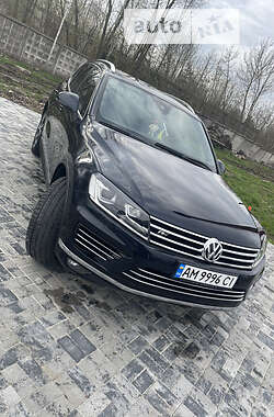 Позашляховик / Кросовер Volkswagen Touareg 2015 в  фото 14 Позашляховик / Кросовер Volkswagen Touareg 2015 в