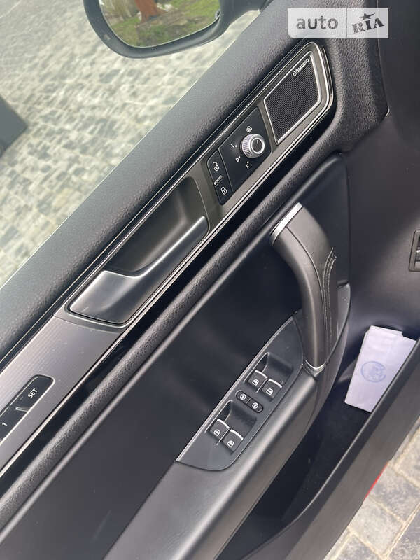 Позашляховик / Кросовер Volkswagen Touareg 2015 в Рівному фото 64 Позашляховик / Кросовер Volkswagen Touareg 2015 в Рівному