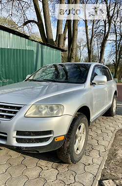 Внедорожник / Кроссовер Volkswagen Touareg 2004 в Сумах