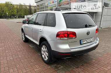 Внедорожник / Кроссовер Volkswagen Touareg 2007 в 