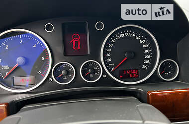 Внедорожник / Кроссовер Volkswagen Touareg 2007 в 