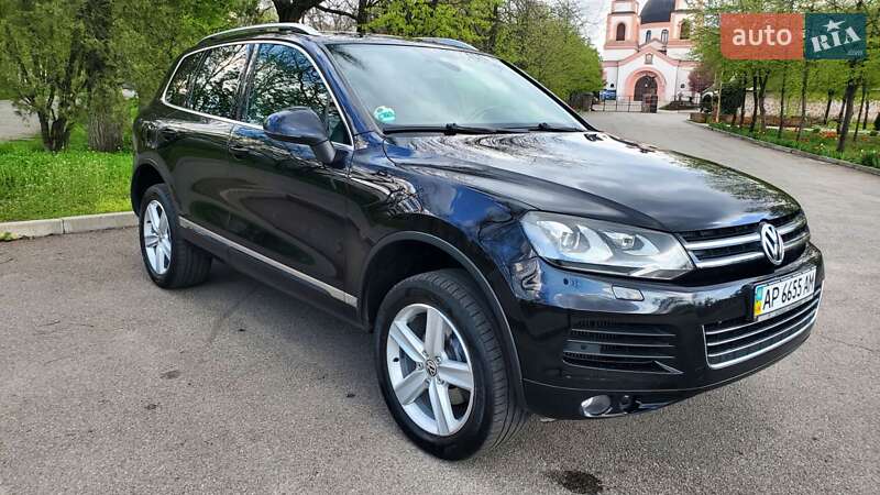 Внедорожник / Кроссовер Volkswagen Touareg 2010 в Запорожье