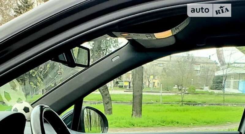 Внедорожник / Кроссовер Volkswagen Touareg 2010 в Запорожье