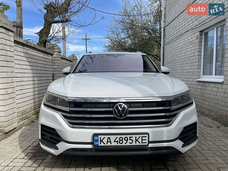 Внедорожник / Кроссовер Volkswagen Touareg 2020 в Харькове