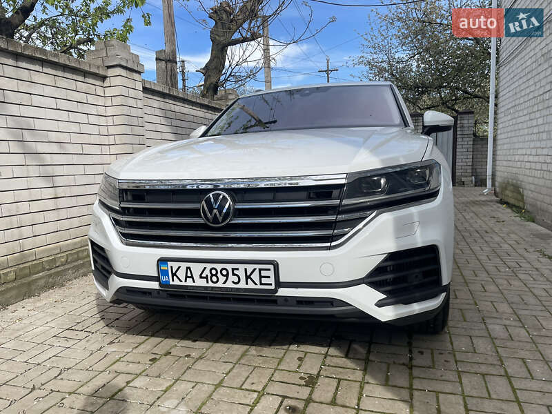 Внедорожник / Кроссовер Volkswagen Touareg 2020 в Харькове