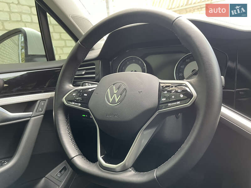 Внедорожник / Кроссовер Volkswagen Touareg 2020 в Харькове