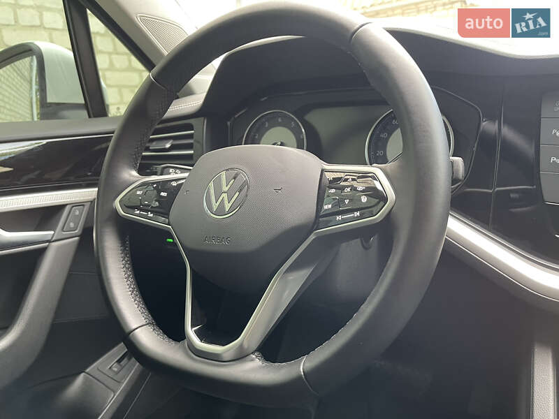 Внедорожник / Кроссовер Volkswagen Touareg 2020 в Харькове