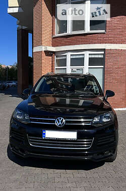 Внедорожник / Кроссовер Volkswagen Touareg 2013 в Одессе