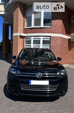 Позашляховик / Кросовер Volkswagen Touareg 2013 в Одесі