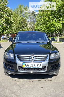 Внедорожник / Кроссовер Volkswagen Touareg 2008 в Киеве