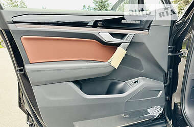 Позашляховик / Кросовер Volkswagen Touareg 2023 в 