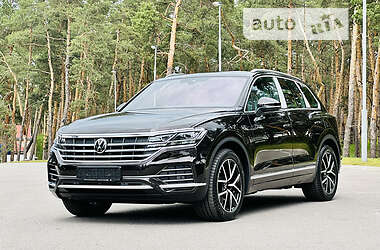 Позашляховик / Кросовер Volkswagen Touareg 2023 в 