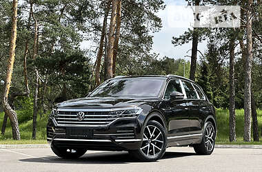 Позашляховик / Кросовер Volkswagen Touareg 2023 в 