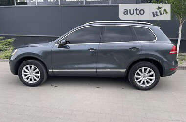 Внедорожник / Кроссовер Volkswagen Touareg 2011 в Белой Церкви