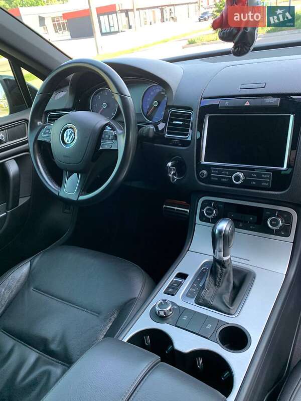 Позашляховик / Кросовер Volkswagen Touareg 2013 в Білій Церкві фото 9 Позашляховик / Кросовер Volkswagen Touareg 2013 в Білій Церкві